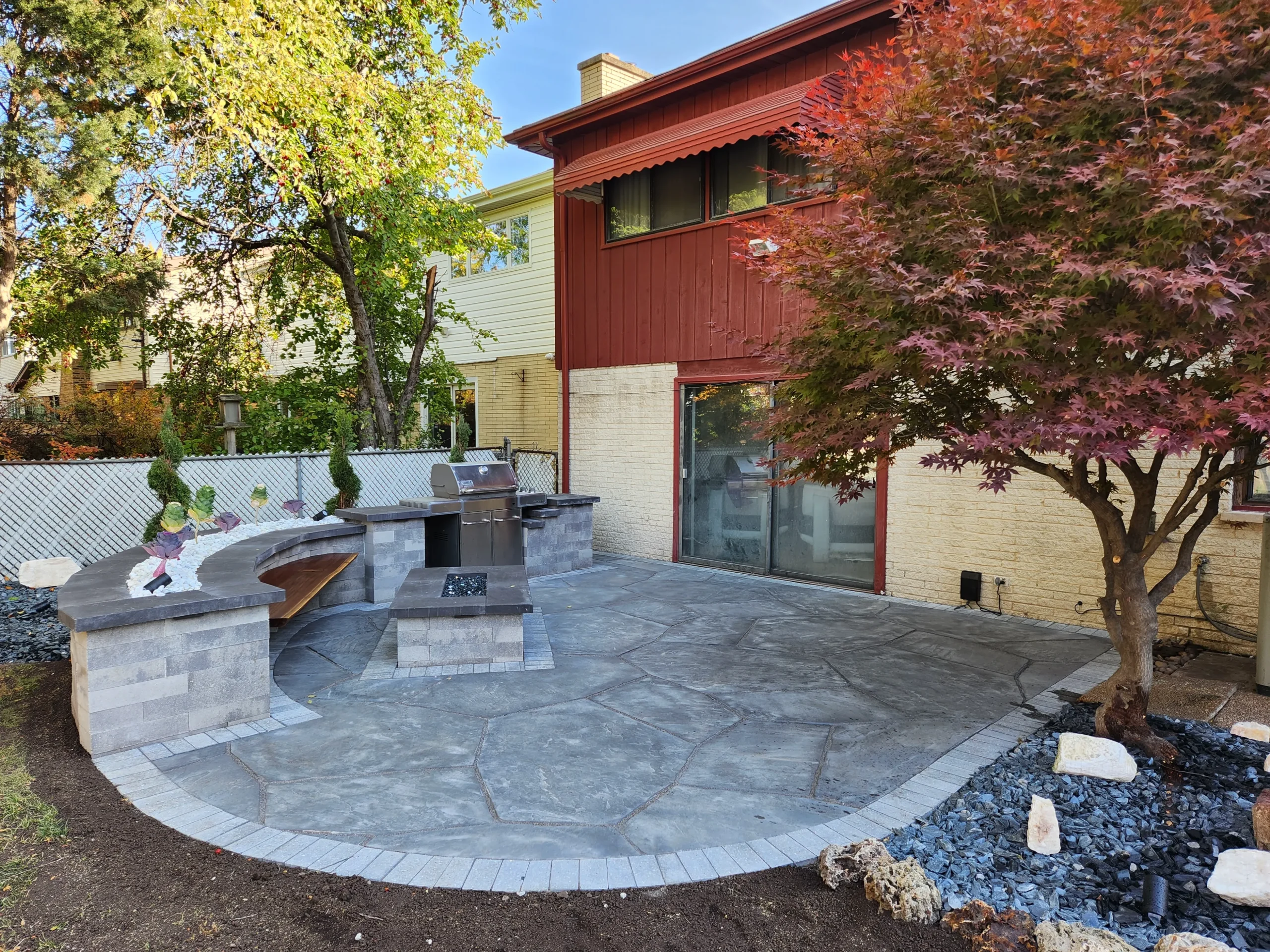 algonquin-neighborhood-outdoor-space - October Hardscaping